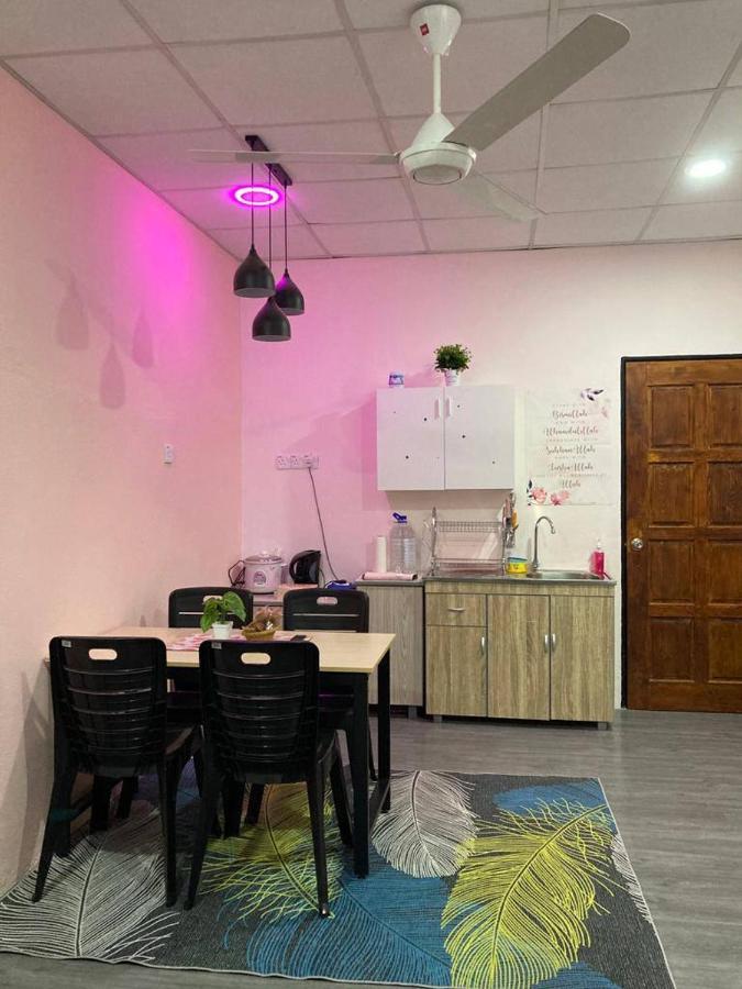 Pink Homestay D'Perlis Kangar Extérieur photo